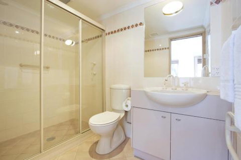 Lhotsky Apartments - Inverell Accommodation 2