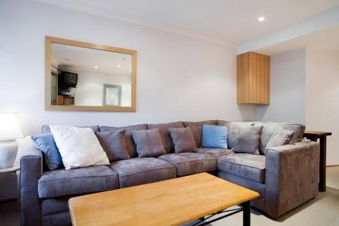 Lhotsky Apartments - Inverell Accommodation 6