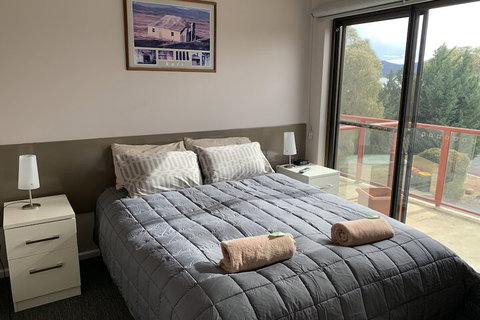 Aalberg Chalet - Inverell Accommodation 6