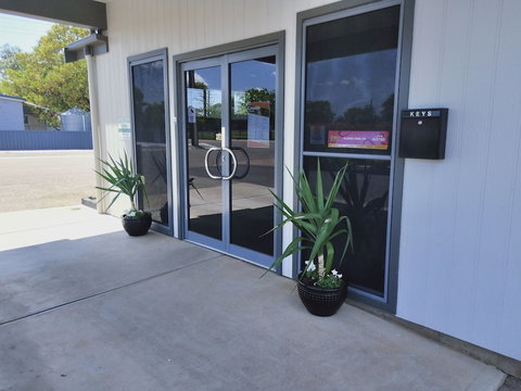 Oval Motel - Inverell Accommodation 0