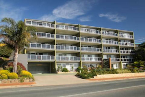 Albacore Apartments - Inverell Accommodation 0