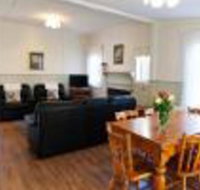 Country Gate Cottages - Inverell Accommodation