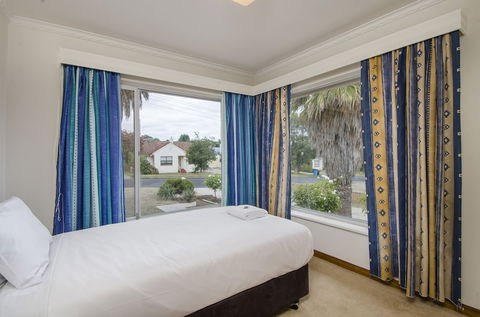 The Commodore - Inverell Accommodation 5