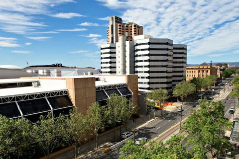 Adelaide DressCircle Apartments North Terrace - Inverell Accommodation 6