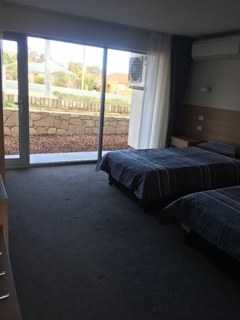 Rainbow Motel - Inverell Accommodation 2