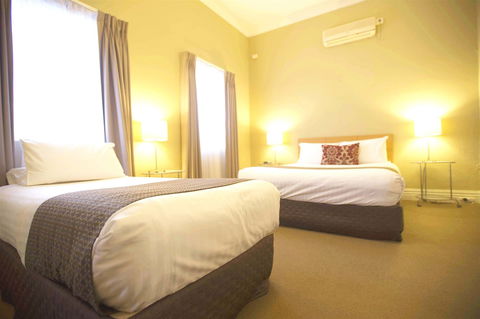 Globe Apartments - Inverell Accommodation 6