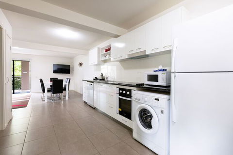 Apex Park Holiday Apartments - Inverell Accommodation 1