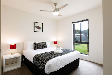 Apex Park Holiday Apartments - Inverell Accommodation 4