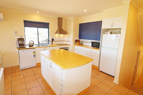 Ocean Breakers - Inverell Accommodation 4