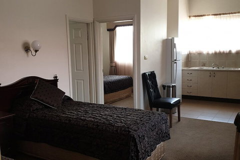 Australian Heritage Motor Inn - Inverell Accommodation 7
