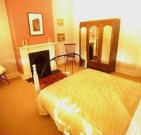 Cromwell House - Inverell Accommodation