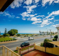 Esplanade Apartments at West Beach - Inverell Accommodation