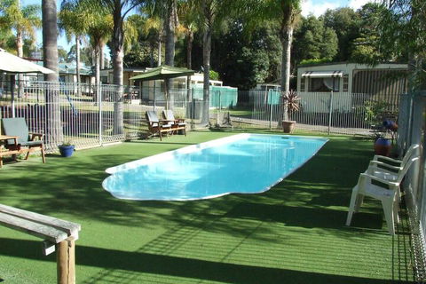 Shady Willows Holiday Park & YHA - Inverell Accommodation 2