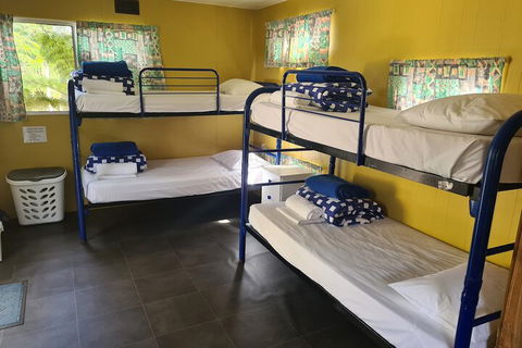 Shady Willows Holiday Park & YHA - Inverell Accommodation 6