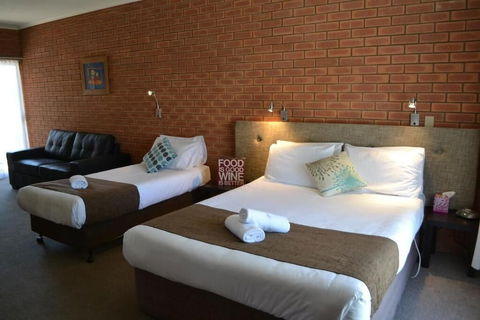 Ashleigh Court Motor Inn - Inverell Accommodation 4