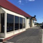 Regatta Point Tavern & Holiday Villas - Inverell Accommodation 0