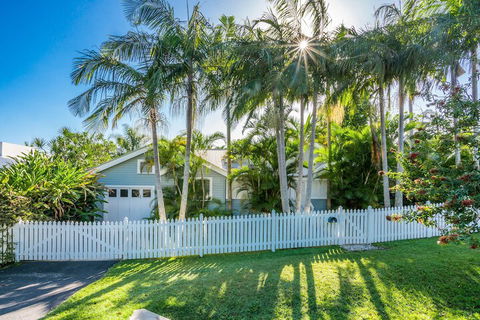 A PERFECT STAY - Kia Ora Byron - Inverell Accommodation 2