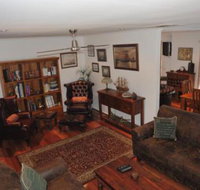 The Pommy Tree - Inverell Accommodation