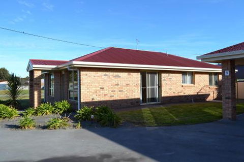 All Inn Strahan Holiday Units - Inverell Accommodation 2