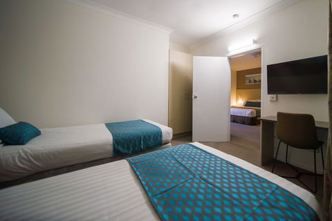 Hamiltonâ€™s Queanbeyan Motel - Inverell Accommodation 5