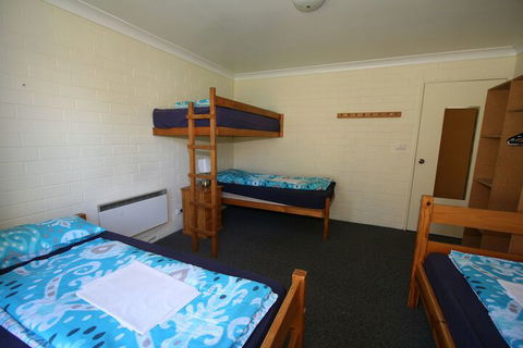 Alpha Centauri Townhouses - Inverell Accommodation 5