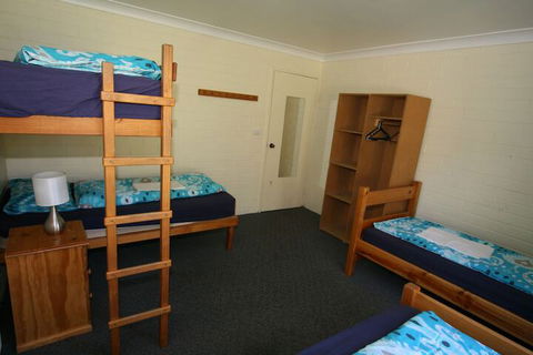 Alpha Centauri Townhouses - Inverell Accommodation 3