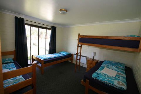 Alpha Centauri Townhouses - Inverell Accommodation 4