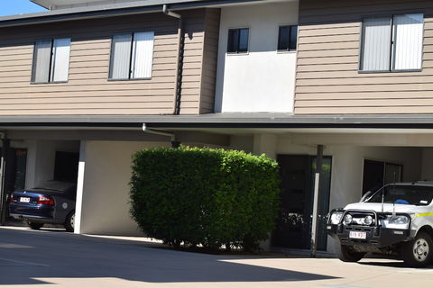Gladstone Heights Executive Apartments - Inverell Accommodation 1