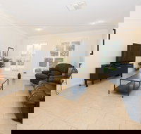 Colonial Court Villas - Inverell Accommodation