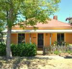 Cooma Cottage - Inverell Accommodation