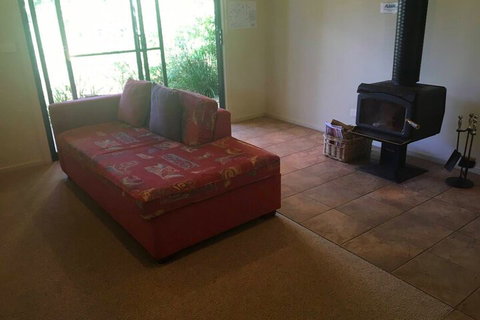 Idyllic Retreat For 4 People In Beautiful Otway Ranges, Recharge & Refresh In Hot Tub - Inverell Accommodation 3