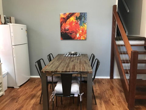 Five Ways Apartment - Inverell Accommodation 2