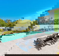 Mackay Oceanside Central Hotel - Inverell Accommodation