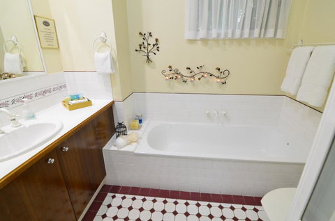 Rosevillehouse Bed & Breakfast - Inverell Accommodation 5