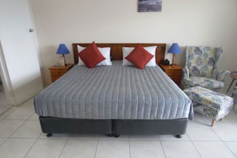 Airlie Court Units - Inverell Accommodation 0