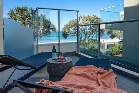 On The Beach Noosa - Inverell Accommodation 4