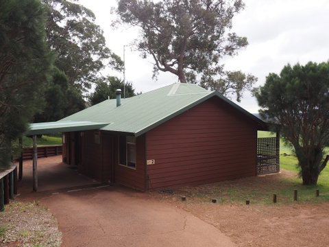 Augusta Sheoak Chalets - Inverell Accommodation 3