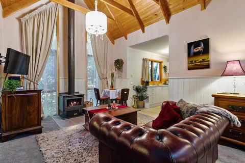 Gembrook Cottages - Inverell Accommodation 5
