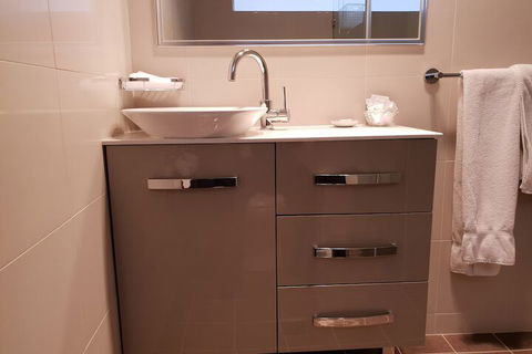 Leagues Motel - Inverell Accommodation 2