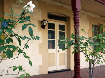 Greenock's Old Telegraph Station - Inverell Accommodation 1