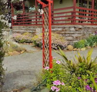 Cottage On Main - Inverell Accommodation