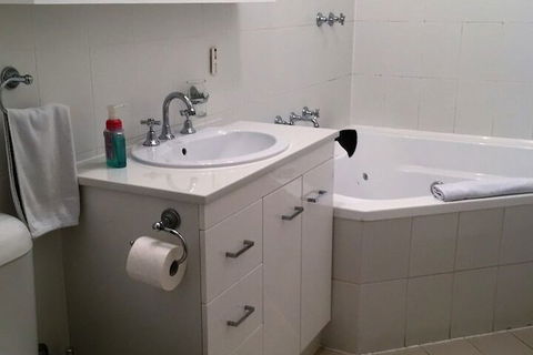 Arundel's Boutique Accommodation - Inverell Accommodation 4