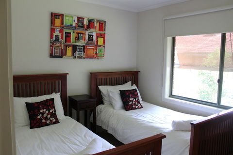 Australian Home Away Ringwood At Bardia - Inverell Accommodation 1