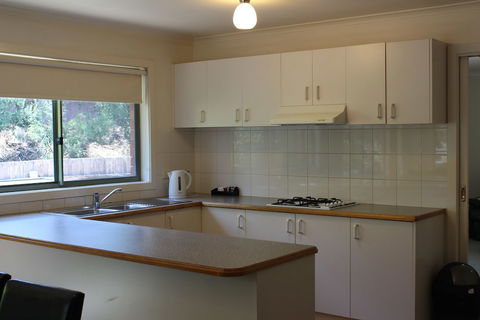 Australian Home Away Ringwood At Bardia - Inverell Accommodation 5