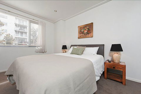 Accommodate Canberra - Glebe Park - Inverell Accommodation 3