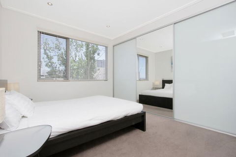 Accommodate Canberra - Glebe Park - Inverell Accommodation 6