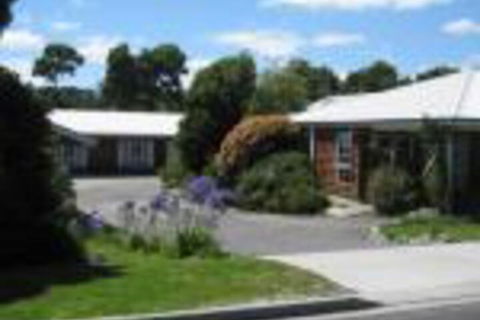 Castaway Holiday Apartments - Inverell Accommodation 0