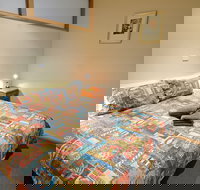 Falls Creek Country Club - Inverell Accommodation