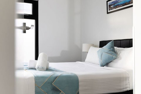 RNR Serviced Apartments North Melbourne - Inverell Accommodation 6