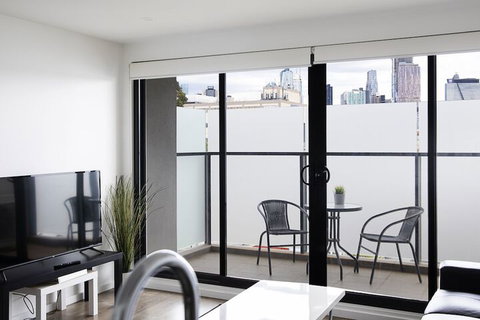 RNR Serviced Apartments North Melbourne - Inverell Accommodation 7